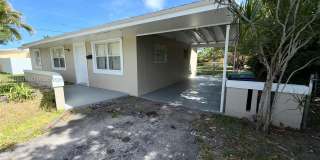 9810 SW 165th Ter Gallery 1