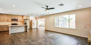 Spacious 6-Bedroom, 3.5-Bath Pool Home Near ASU Campus Gallery 23