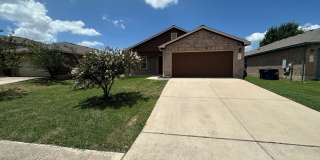 Charming 4 bedroom in the heart of Leander - Available early August! Gallery 1