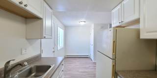 $1,150 - 1 Bed / 1 Bath Bright and Airy Condo on Spokane River Gallery 10
