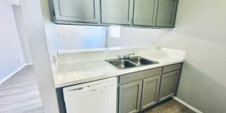 Awesome open Studio Apartments Close to Downtown Gallery 27