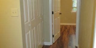 Stunning 2 Bed, 2 1/2 Bath Townhouse Available July 2026 Gallery 10