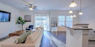 Charming 3BR House in Augusta Gallery 11