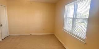 3433 CLAY Street NE Gallery 17