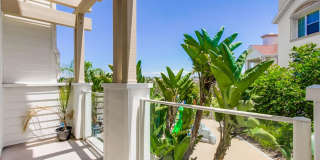 Available Now! Tri-Level 3 Bedroom 3.5 Bath Townhome!! Gallery 56