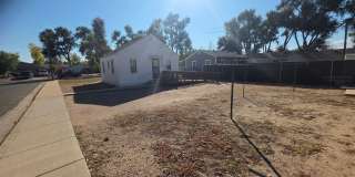 Charming 1 bedroom house avail NOW Gallery 1