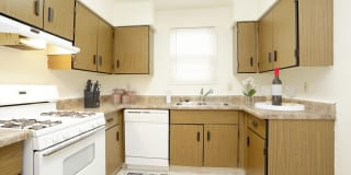 South Pointe Commons Gallery 8