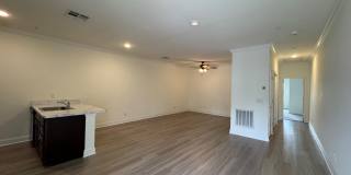 1812 MAIN Street Gallery 22