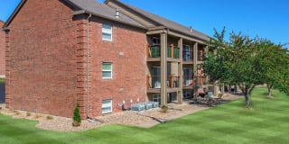 London Towers Gallery 22