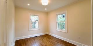 2128 Jackson Street Gallery 18