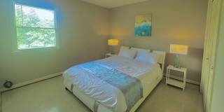 Lovely 2 bedroom 1 bath rental close to hospitals and downtown! Gallery 3
