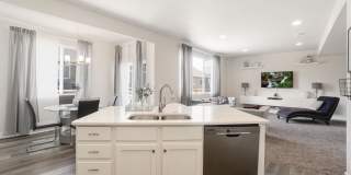 New and Modern Home Gallery 5