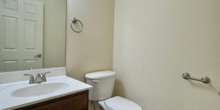 813 Baker St NW Gallery 14
