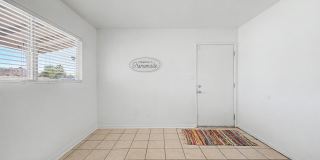823 E Carol Avenue Gallery 14