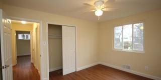 1901 N QUEBEC Street N Gallery 19