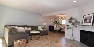 18550 Hatteras Street Gallery 4