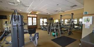 4/2 with Community Amenities Gallery 33