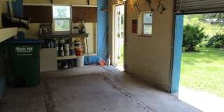 Beautiful 2 bedroom Lakefront Home Gallery 29