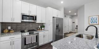 Element Barclay Station Gallery 1