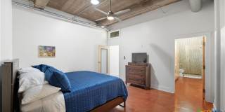 222 Losoya Gallery 29