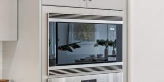 Luxury Single-Level Corner Residence with Wolf Kitchen & Private Garage Luxury Single-Level Corner Residence with Wolf Kitchen & Private Garage Gallery 10