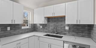 Remodeled Midtown Bungalow Gallery 12