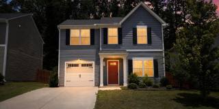 3BR, 2.5BA House in Greenville Gallery 1