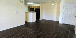 1001 Redwood Avenue Gallery 1
