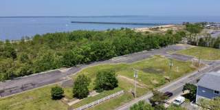 590 Beachway Avenue Gallery 32