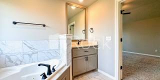 Spacious Craftsman Home on cul-de-sac - Electric Included! Gallery 26