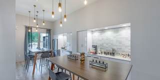 The Tristan Gallery 40