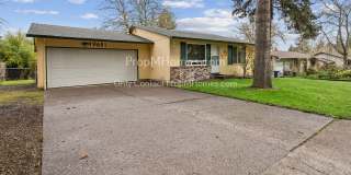 Three-Bedroom Home with Huge Yard in Hazeldale! Three-Bedroom Home with Huge Yard in Hazeldale! Gallery 1