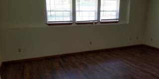 4 bd, 3 ba house, NW Columbia, quick access to Stadium/I-70, screened porch Gallery 7