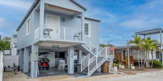 325 Calusa St Gallery 2