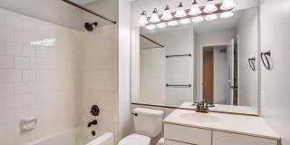 20927 TRINITY Square Gallery 32