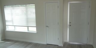 1202 W 11 Street Gallery 10