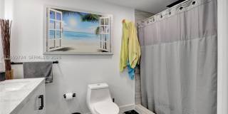 7921 SANIBEL DR Gallery 33