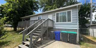 Spacious 2 Bedroom 2 Bath Living Room and Great Room Gallery 1