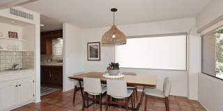 1725 E STAGHORN Lane Gallery 4