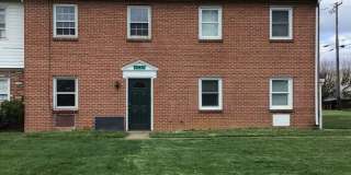 3-Bedroom, 1-Bath Duplex on Mountain View Drive Gallery 1