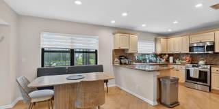 10065 Camelback Lane Gallery 11
