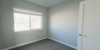 1388 Glenrose Dr S Gallery 9