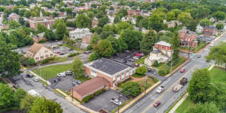 20 E DIVISION Street Gallery 2