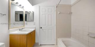3903 Tree Top Dr Gallery 4
