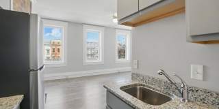 107 West Elder St Gallery 19