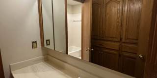 4 Bed, 2.5 Bath Brick home with 2 car garage Gallery 38