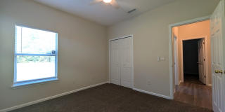 READY NOW!! Great 4 Bedroom, 2 Bath House with a HUGE yard - Near I-295 & Dunn with quick access to I-95, Baptist North Medical Campus and River City Marketplace Gallery 20