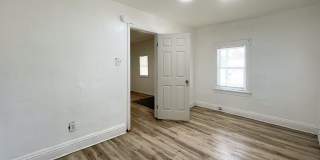 Spacious 2-Bed 1-Bath House Gallery 7