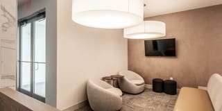 Grid Gallery 16