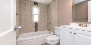 Beautiful 3 bed 2 bath Home - AVAILABLE NOW! Gallery 32